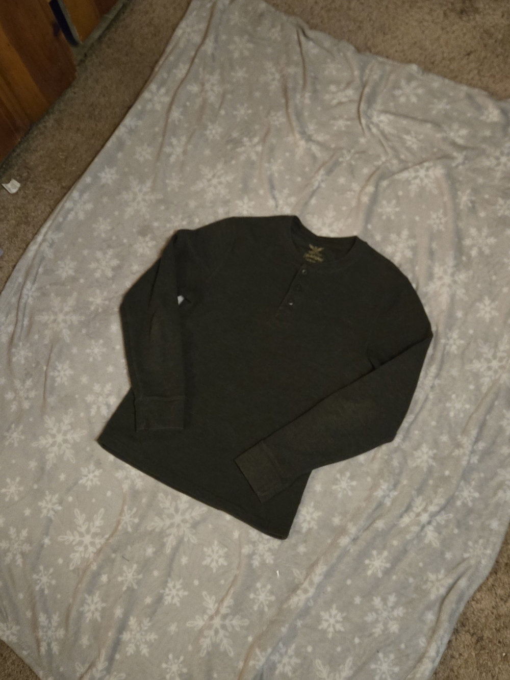 Faded Glory Olive Green Long-Sleeve Henley